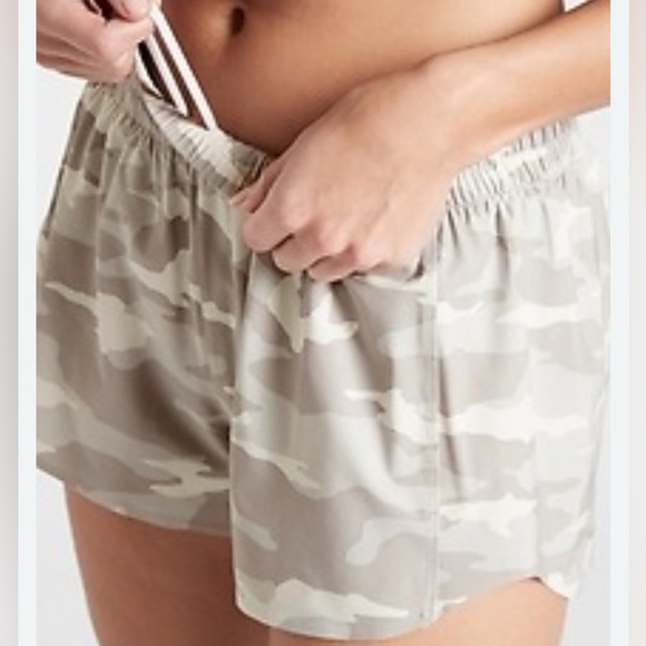 Athleta Camo Hustle 3” Short - XS - Picture 1 of 9